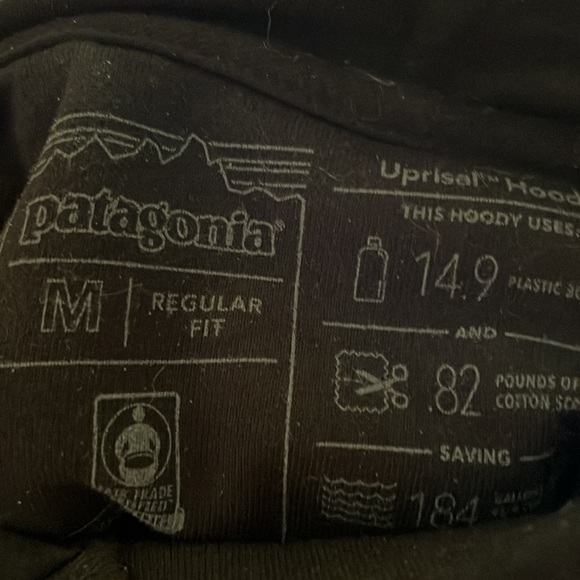 Black Patagonia logo pullover hoodie - Picture 5 of 7